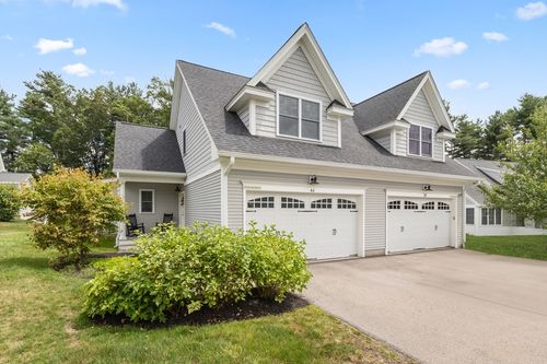 40-40 Lakepoint Way, Hopkinton, MA, 01748-1595 | Card Image