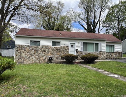 2 Gardner St, Newburgh, NY, 12550-3112 | Card Image