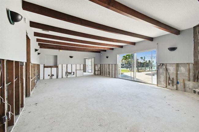 568 Johns Pass Ave, House other with 4 bedrooms, 3 bathrooms and null parking in MADEIRA BEACH FL | Image 48