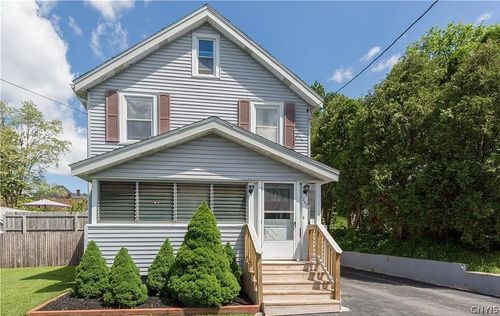 207 Kenneth Dr, Syracuse, NY, 13212 | Card Image
