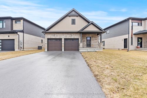 52 Bur Oak Dr, Thorold, ON, L2V0L9 | Card Image