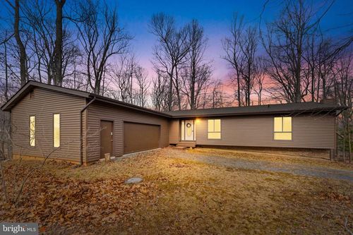 6030 Snow Mountain Rd, BROAD RUN, VA, 20137-1941 | Card Image