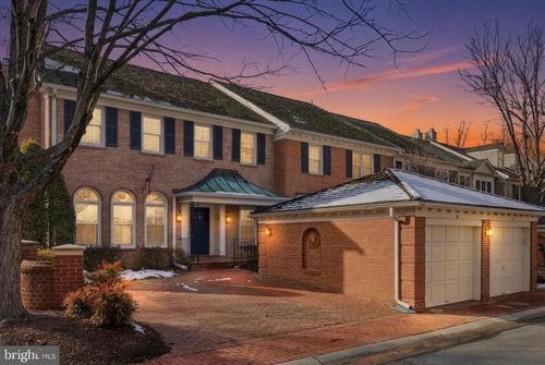 16 Maplewood Park Ct, BETHESDA, MD, 20814-1731 | Card Image