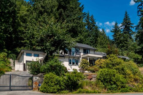 806 Hummingbird Lane, Bowen Island, BC, V0N1G1 | Card Image