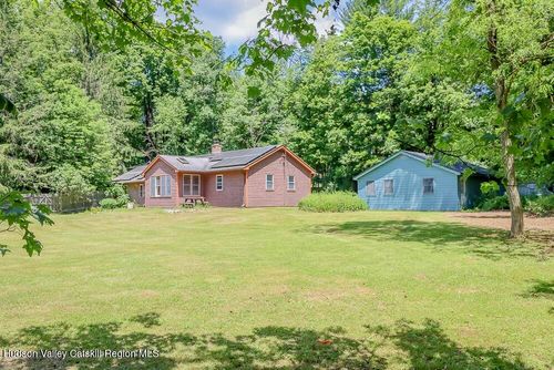 32 Harvey Mountain Rd, Austerlitz, NY, 12017-2101 | Card Image