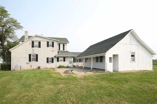 4204 Frank Scott Pkwy W, House other with 3 bedrooms, 2 bathrooms and 2 parking in Belleville IL | Image 37