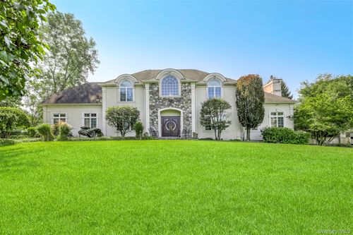 10 Cobblestone Farm Ct, Suffern, NY, 10901-3239 | Card Image