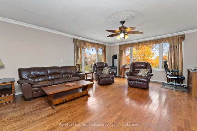 4 George St, House other with 3 bedrooms, 2 bathrooms and 6 parking in Parry Sound ON | Image 10