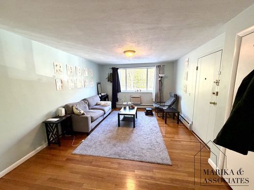 18-205 Kent St, Brookline, MA, 02446-5488 | Card Image
