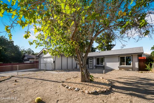 3716 W Avenue K10, Lancaster, CA, 93536-4929 | Card Image