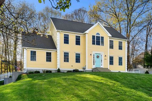 270 Morgan Rd, Whitinsville, MA, 01588-3015 | Card Image