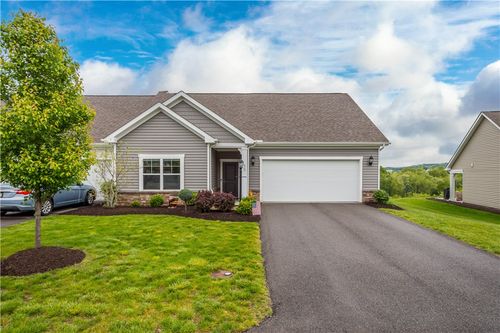 55 Hawthorne Dr, Washington, PA, 15301-6104 | Card Image