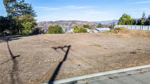 36140 Highland Ave, Yucaipa, CA, 92399-9724 | Card Image