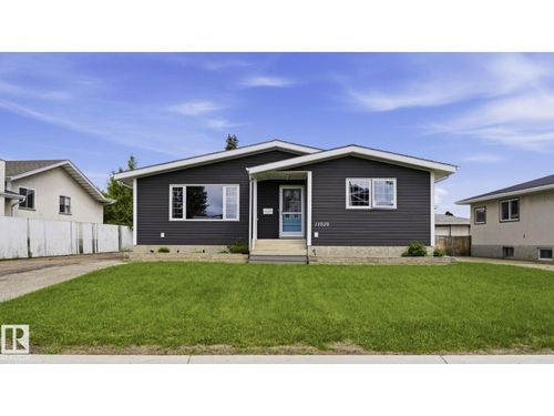 11020 162a Ave Nw, Edmonton, AB, T5X2A1 | Card Image
