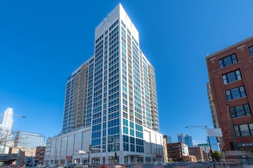 apt-804-757 N Orleans St, Chicago, IL, 60654-3519 | Card Image