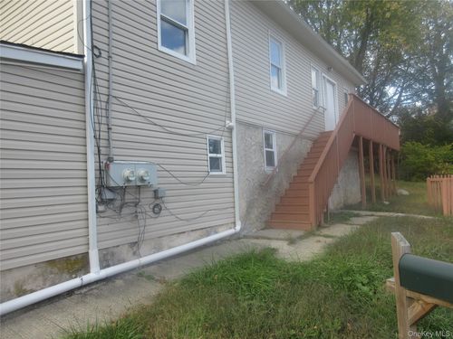 122 N Liberty Dr, Stony Point, NY, 10980-1332 | Card Image