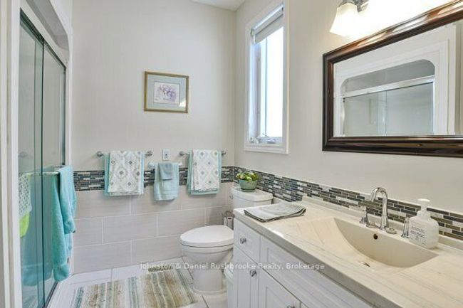 20 Twigs End, House other with 3 bedrooms, 3 bathrooms and 3 parking in Gravenhurst ON | Image 12