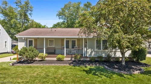 233 Sunset Rd, Avon Lake, OH, 44012-1723 | Card Image