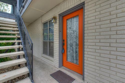 111-1111 W 10th St, Austin, TX, 78703-4958 | Card Image