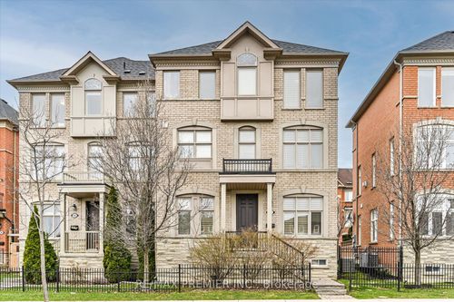 30 Helen St, Vaughan, ON, L4L3S3 | Card Image