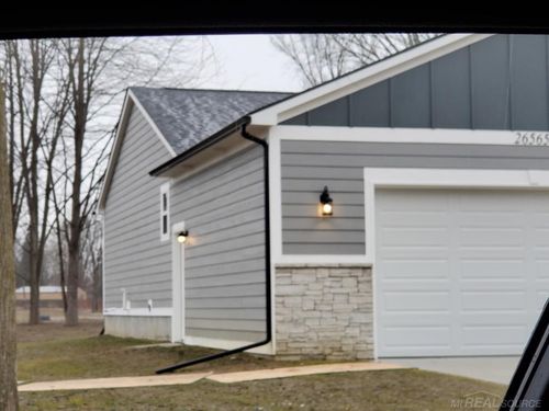 26565 Alray St, Chesterfield, MI, 48051 | Card Image