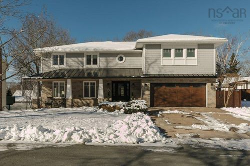 26 Parkvale Cres, Bedford, NS, B4A3L9 | Card Image