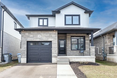 18 Trailside Dr, St Marys, ON, N4X0C1 | Card Image