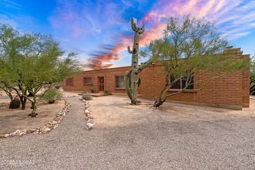 7240 N San Anna Drive, Tucson, AZ, 85704 | Card Image