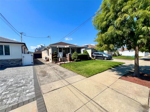 156 91st St, Howard Beach, NY, 11414-2712 | Card Image