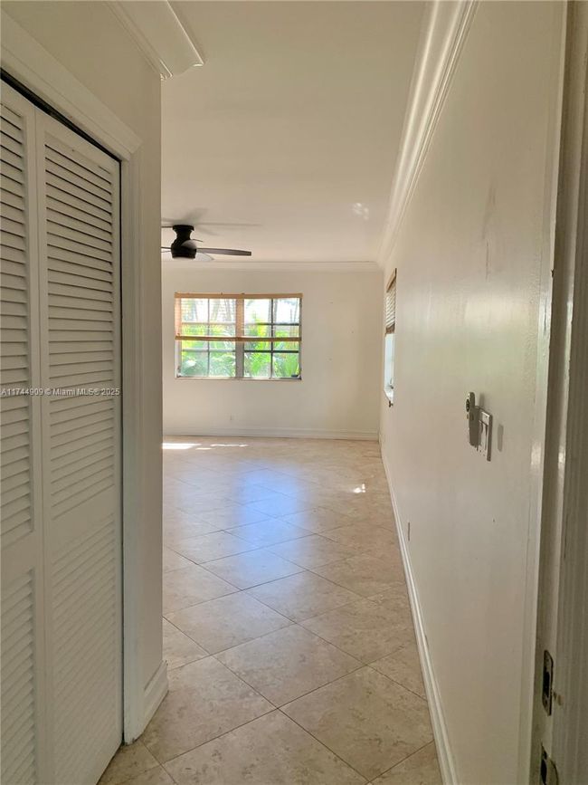 APT-210A - 2426 Se 17 Th St, Condo with 1 bedrooms, 1 bathrooms and null parking in Fort Lauderdale FL | Image 7