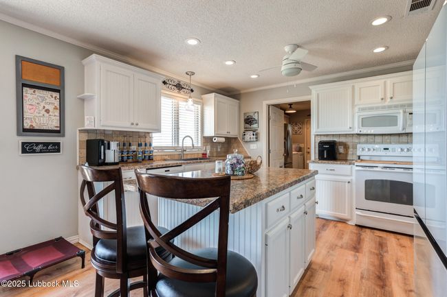 2647 N Highway 788, House other with 3 bedrooms, 2 bathrooms and null parking in Plainview TX | Image 16