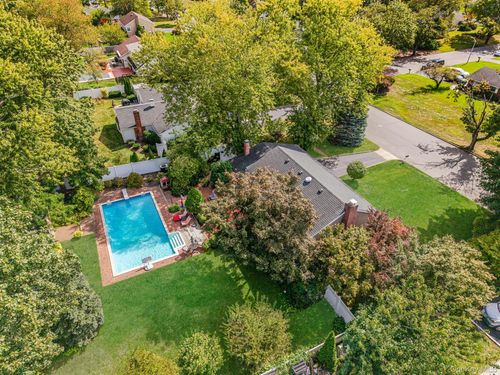 3 Bowen Pl, Stony Brook, NY, 11790-2609 | Card Image