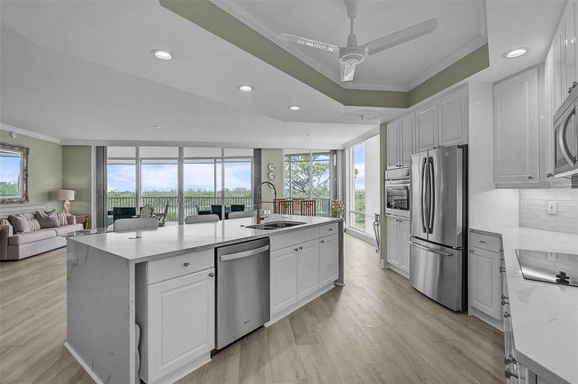 UNIT-404 - 385 N Point Rd, Condo with 3 bedrooms, 3 bathrooms and null parking in OSPREY FL | Image 12