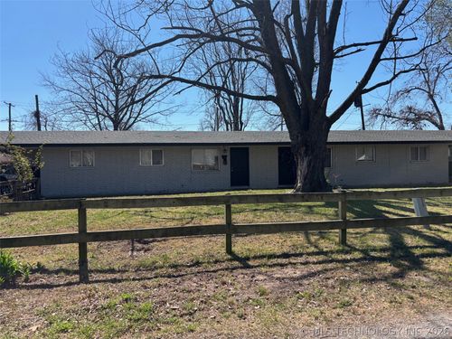 1328 E 55th Pl, Tulsa, OK, 74105-6949 | Card Image