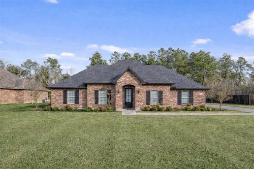 2660 Tioga Dr, Lake Charles, LA, 70611-3979 | Card Image