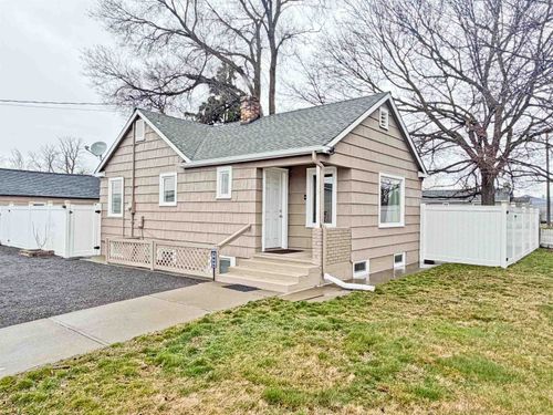 1805 N Park Rd, Spokane Valley, WA, 99212-1239 | Card Image