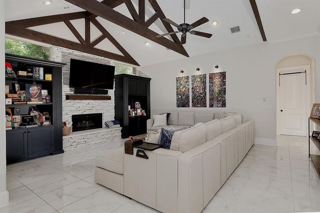 28107 Buena Way, House other with 5 bedrooms, 5 bathrooms and 7 parking in Spring TX | Image 12