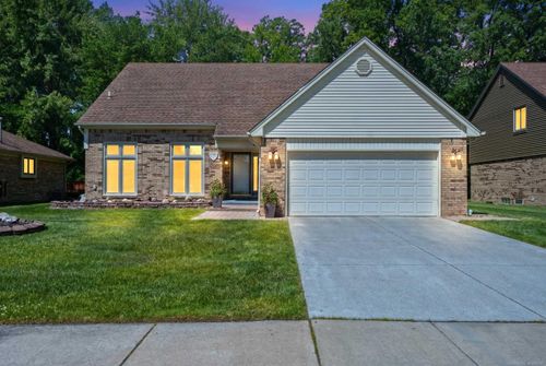 40219 Denbigh Drive, Sterling Heights, MI, 48310 | Card Image