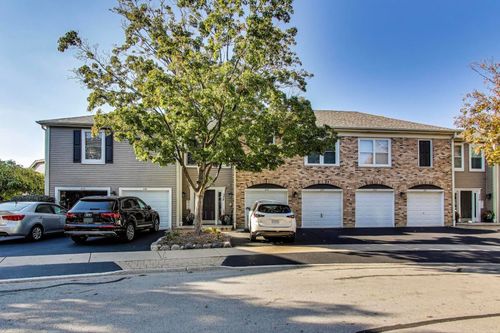 unit-604-534 River Front Cir, Naperville, IL, 60540-5261 | Card Image