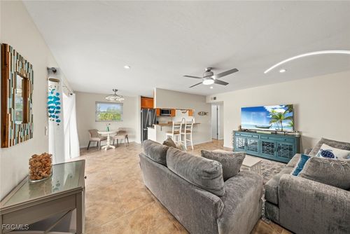 d5-601 Periwinkle Way, SANIBEL, FL, 33957-3926 | Card Image