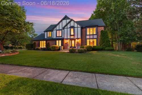 11295 Hillcrest Dr, Plymouth, MI, 48170-3230 | Card Image