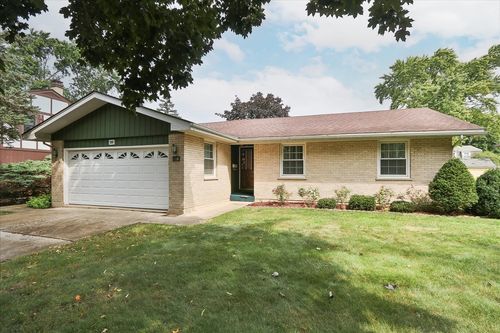 416 W North Ave, Bartlett, IL, 60103-4015 | Card Image