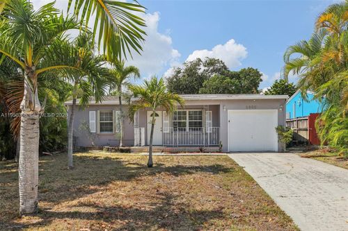 1531 17th Ave N, Lake Worth, FL, 33460-6425 | Card Image
