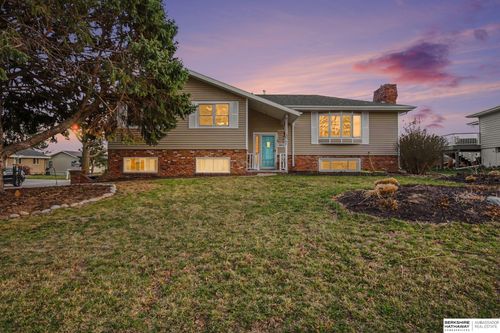 20751 Emmet St, Elkhorn, NE, 68022-2328 | Card Image