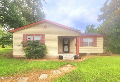 8225 Dundee Rd, Dundee, MS, 38626-9501 | Card Image
