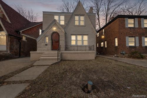9175 Devonshire Rd, Detroit, MI, 48224-2518 | Card Image