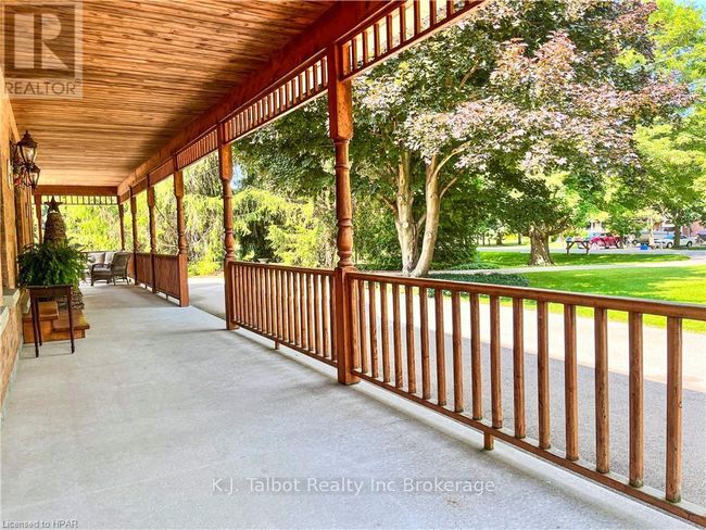 81276 Westmount Line, House other with 3 bedrooms, 4 bathrooms and 10 parking in Goderich ON | Image 5