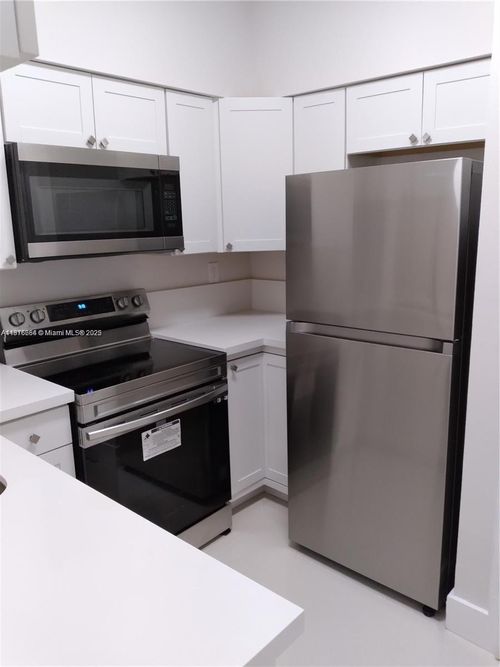 6b-1851 Nw 96th Ter, Pembroke Pines, FL, 33024-3023 | Card Image