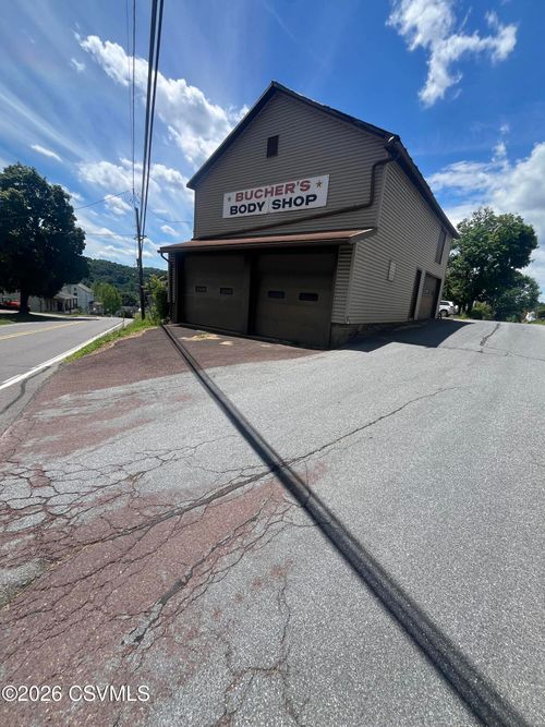 521 Merceron St, Catawissa, PA, 17820-1032 | Card Image