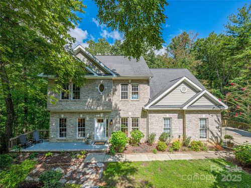113 Ballantree Dr, Asheville, NC, 28803-2016 | Card Image